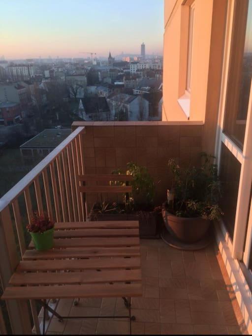Apartment Beautiful Quiet With Views Of Paris