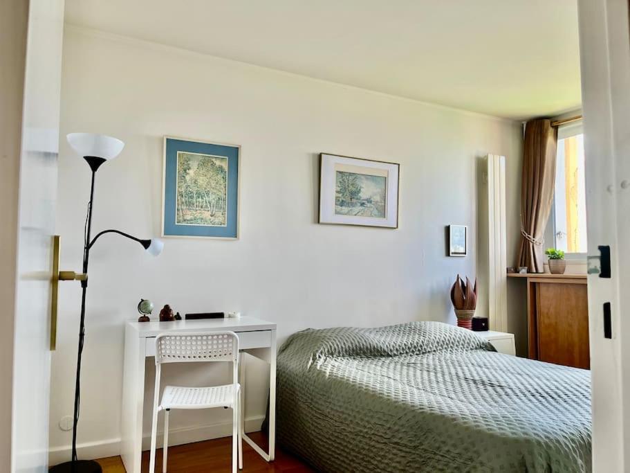 Beautiful Quiet With Views Of Paris *